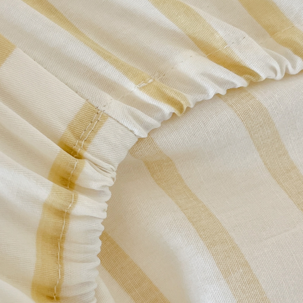 91家纺网 家纺一手货源 找家纺 慕尚家纺 2025新款全棉纯棉毛巾绣单床笠  条纹宠物