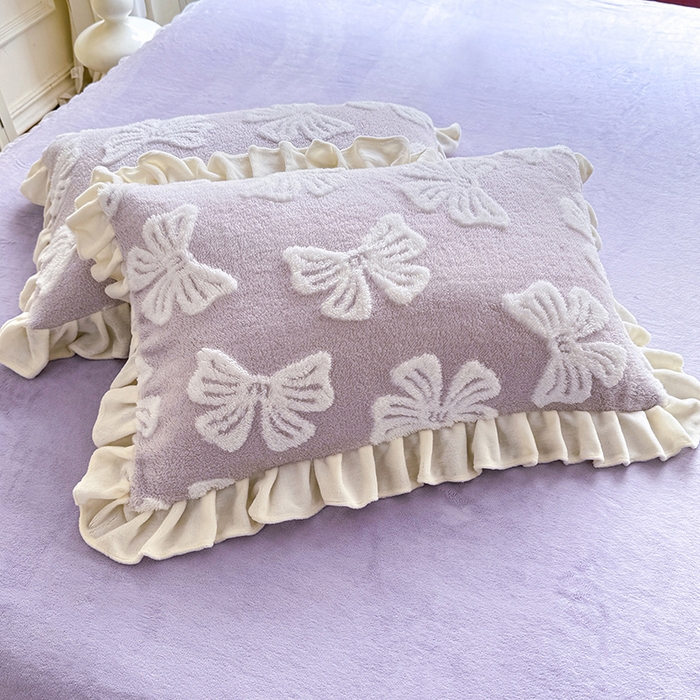 91家纺网 家纺一手货源 找家纺 唐人居 2025新款高克重阳离子绒花边雕花套件 情结-浅紫