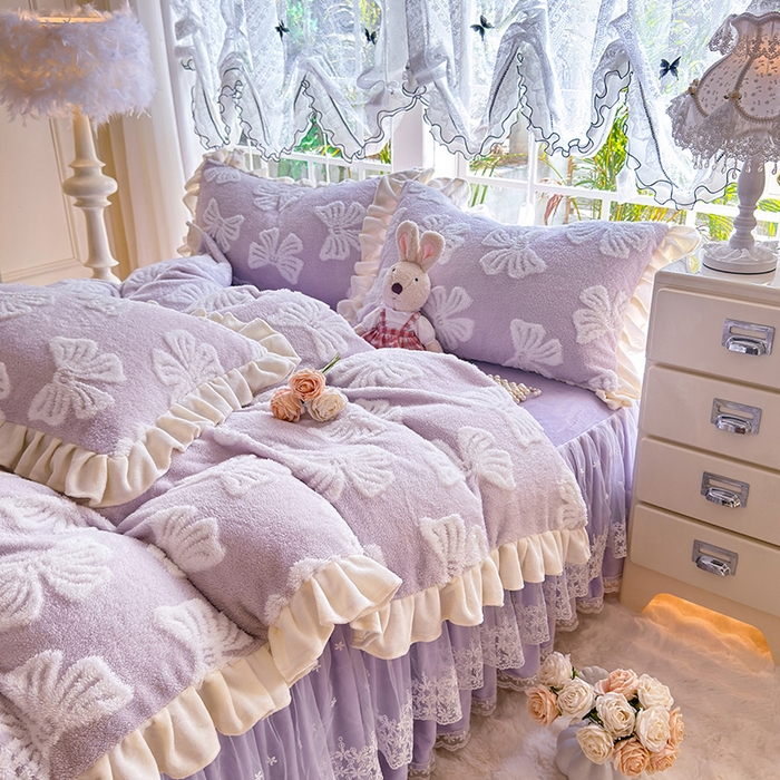 91家纺网 家纺一手货源 找家纺 唐人居 2025新款高克重阳离子绒花边雕花套件 情结-浅紫