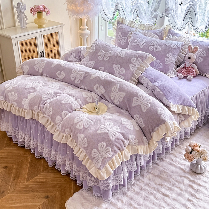 91家纺网 家纺一手货源 找家纺 唐人居 2025新款高克重阳离子绒花边雕花套件 情结-浅紫