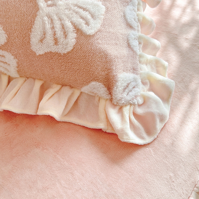 91家纺网 家纺一手货源 找家纺 唐人居 2025新款高克重阳离子绒花边雕花套件 情结-玉色