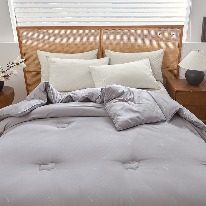 91家纺网 家纺一手货源 找家纺 阳光被业 2025新款澳洲羊毛冬被春秋被加厚冬被子学生被50%羊毛被芯包质检 印花--灰