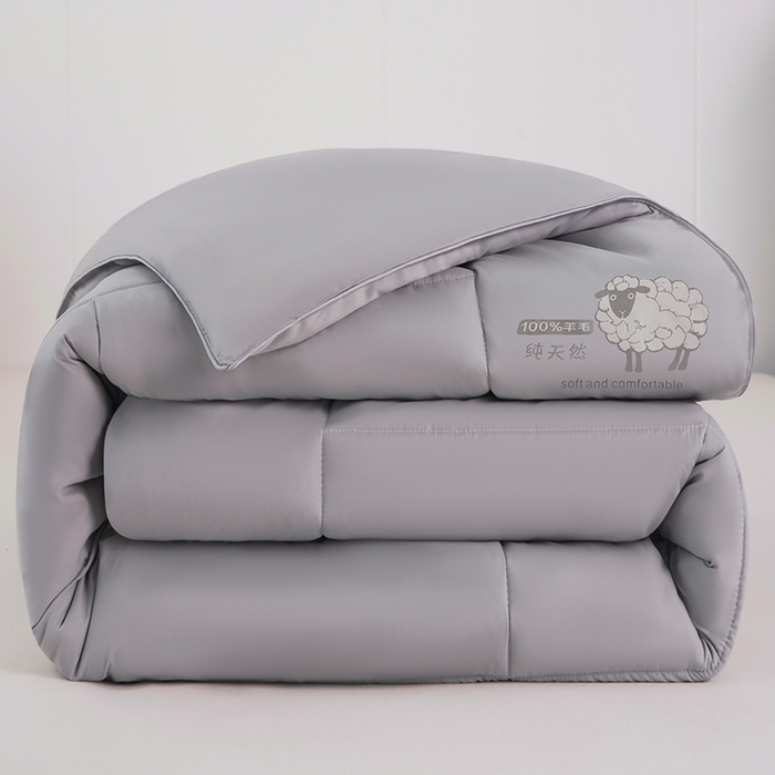 91家纺网 家纺一手货源 找家纺  爱宝被业2025新款100%澳洲羊毛被A类亲肤棉羊毛被 轻银灰