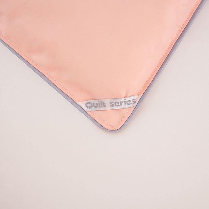 91家纺网 家纺一手货源 找家纺  爱宝被业2025新款100%澳洲羊毛被A类亲肤棉羊毛被 雾晨粉