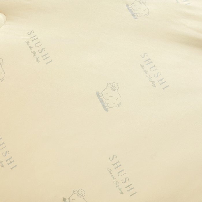 91家纺网 家纺一手货源 找家纺 阳光被业 2025新款澳洲羊毛冬被春秋被加厚冬被子学生被50%羊毛被芯包质检 印花--米黄