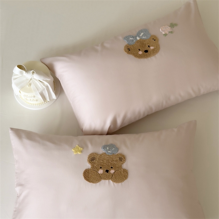 91家纺网 家纺一手货源 找家纺 （总）鹿班家居 2025新款100S长绒棉毛巾绣单品枕套系列-白小兔&泡芙熊（标准会员-2元）