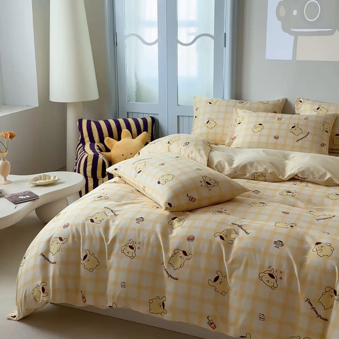 91家纺网 家纺一手货源 找家纺 2025新款8月正版授权三丽鸥全棉纯棉四件套系列 焦糖布丁狗