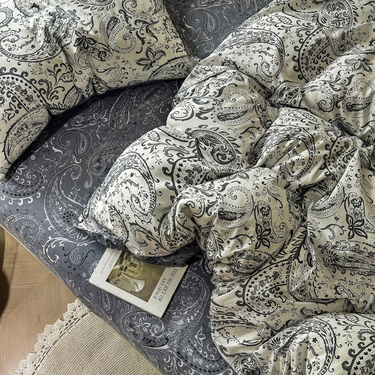 91家纺网 家纺一手货源 找家纺 缦纱2025新款全棉小清新喷气13372印花40支纯棉四件套 荷韵-蓝