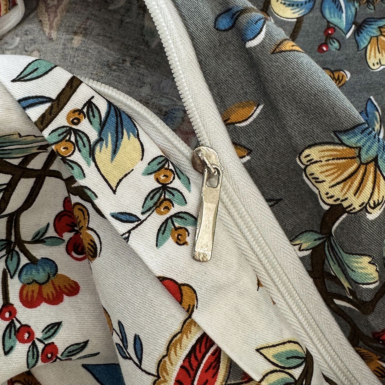 91家纺网 家纺一手货源 找家纺 缦纱2025新款全棉小清新喷气13372印花40支纯棉四件套 花娇百媚-灰