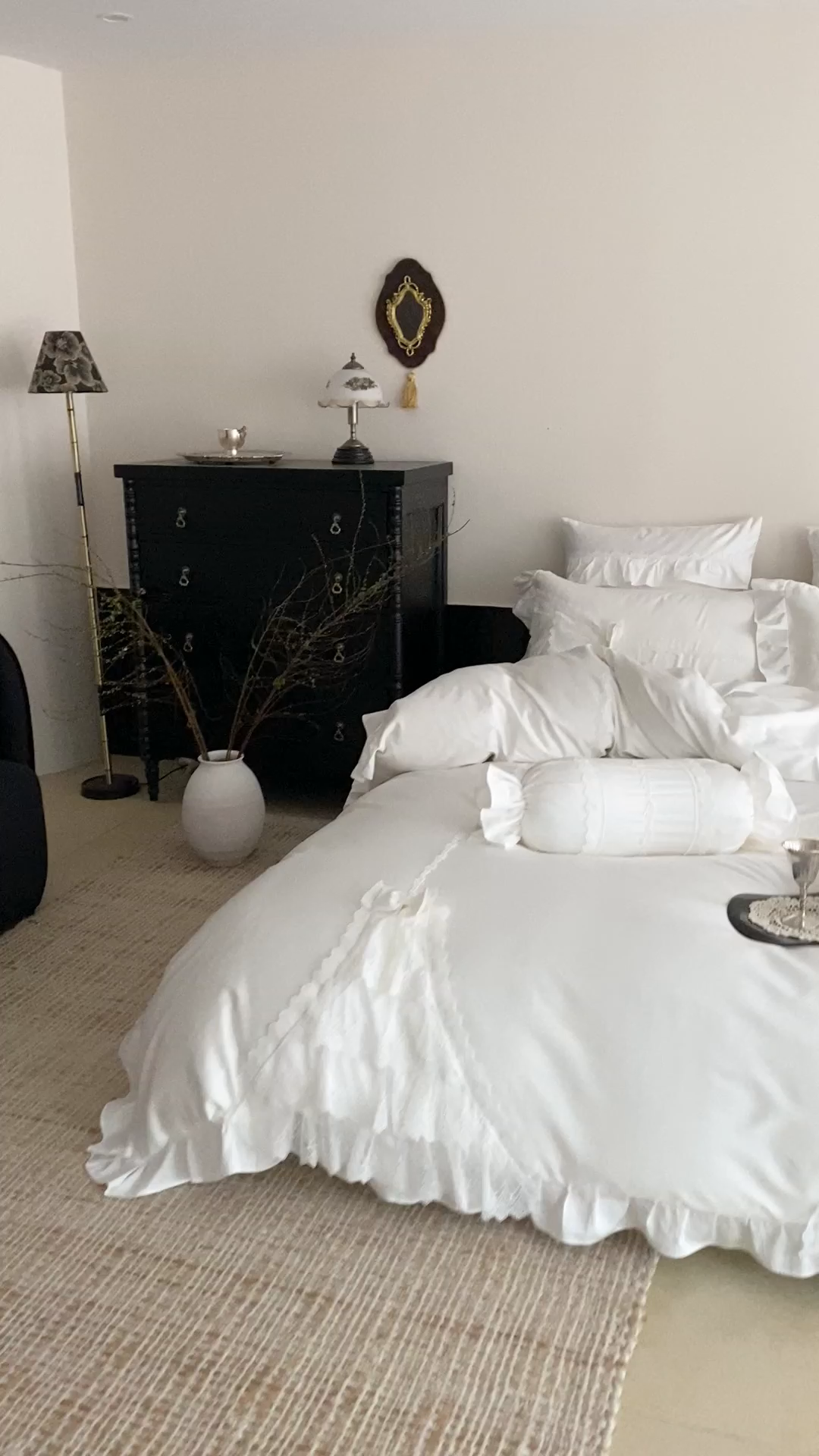 91家纺网 家纺一手货源 找家纺 （总）曼布缇 2025新款长绒棉工艺款绣花四件套-卡洛琳系列（会员减20，券后388起）