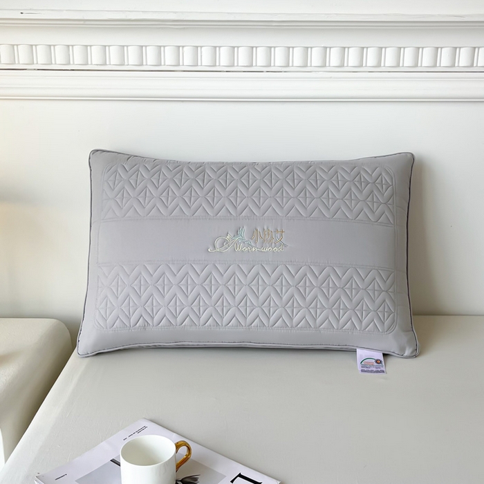 91家纺网 家纺一手货源 找家纺 永乐枕芯 2025新款小热艾枕头枕芯 浅灰色