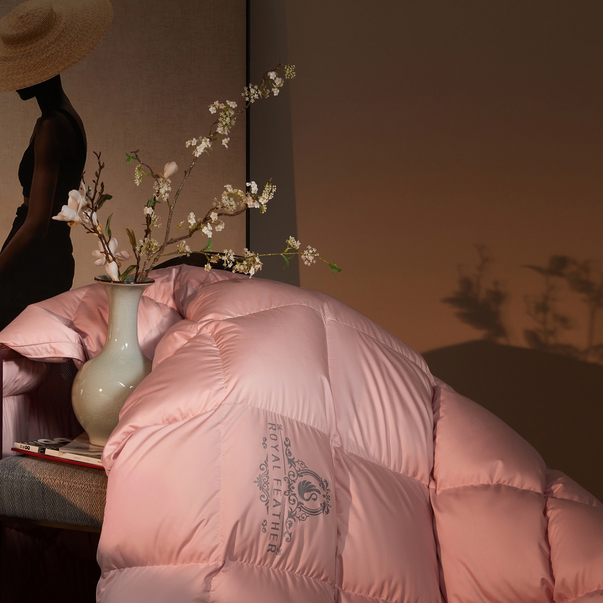 91家纺网 家纺一手货源 找家纺 织梦人羽绒工厂店2025新款高蓬松羽绒羽毛被大牌同款花型-莱赛尔+棉纯色系列 莱赛尔-粉