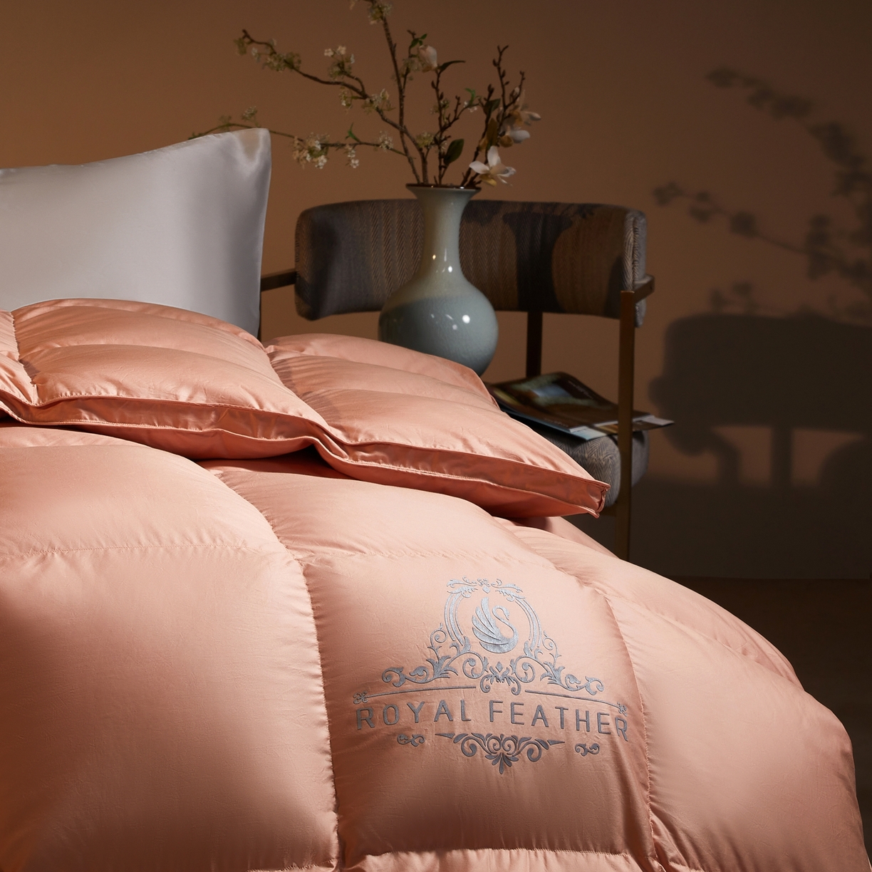 91家纺网 家纺一手货源 找家纺 织梦人羽绒工厂店2025新款高蓬松羽绒羽毛被大牌同款花型-莱赛尔+棉纯色系列 莱赛尔-桔