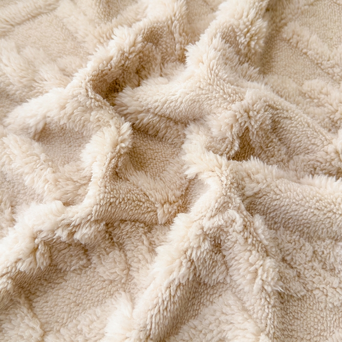 91家纺网 家纺一手货源 找家纺 柏薇 2024新款塔芙绒羊羔绒双层毛毯系列 奶茶色