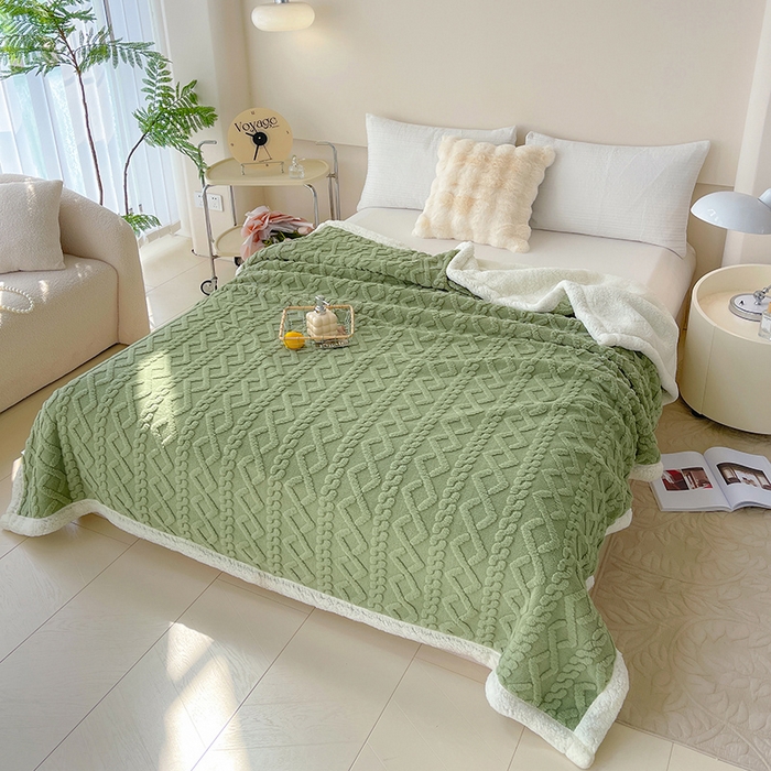 91家纺网 家纺一手货源 找家纺 柏薇 2024新款塔芙绒羊羔绒双层毛毯系列 抹茶绿