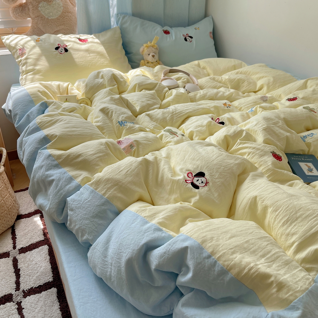 91家纺网 家纺一手货源 找家纺 轻奢坊 2025新款水洗棉可爱小元素绣花拼角工艺四件套 小元素黄