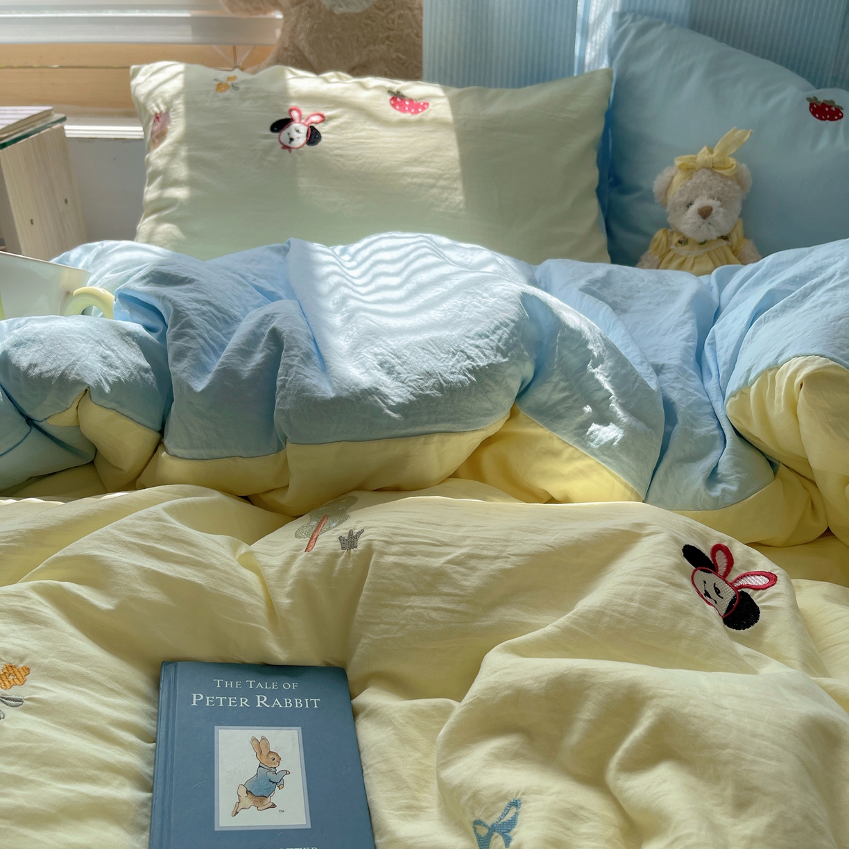 91家纺网 家纺一手货源 找家纺 轻奢坊 2025新款水洗棉可爱小元素绣花拼角工艺四件套 小元素黄