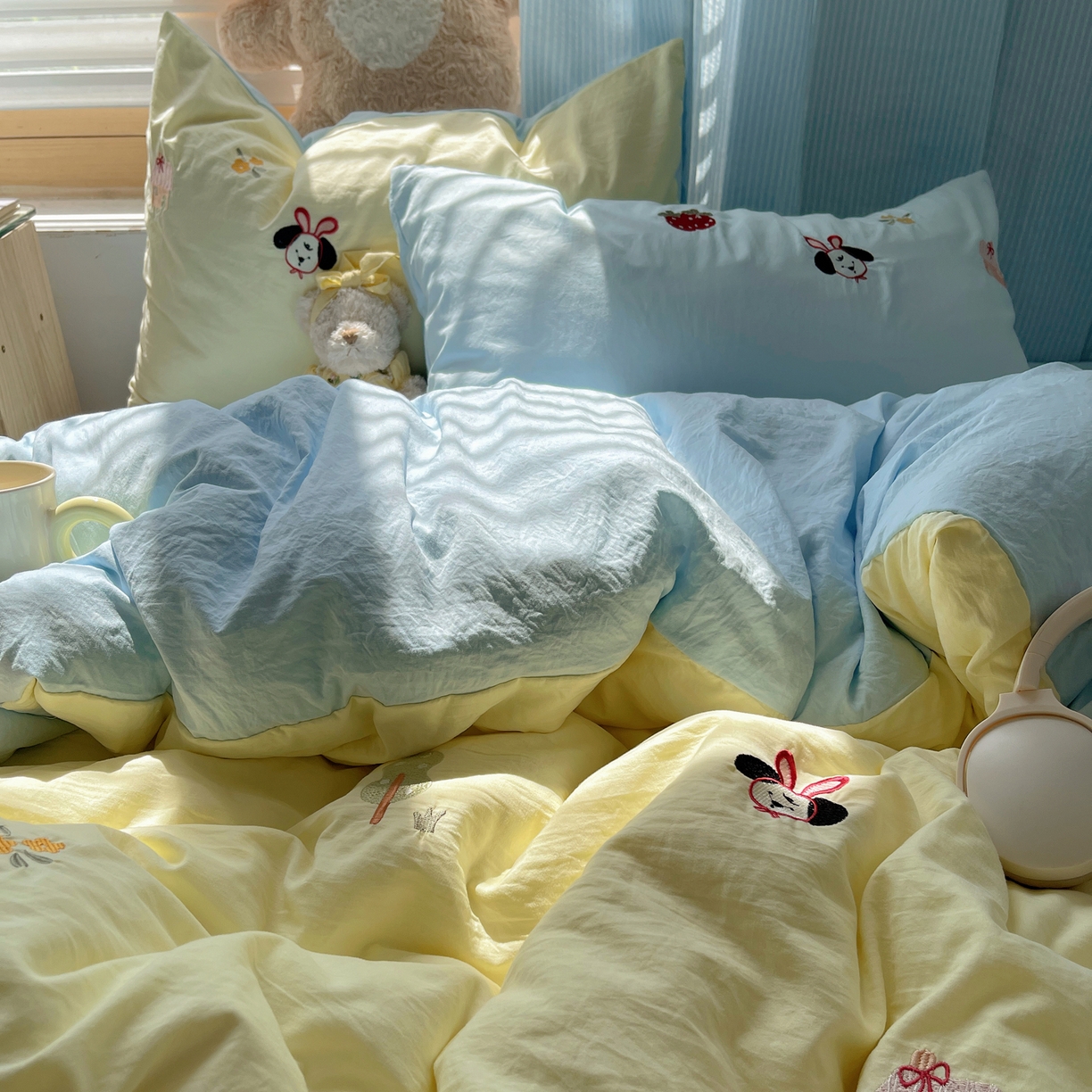 91家纺网 家纺一手货源 找家纺 轻奢坊 2025新款水洗棉可爱小元素绣花拼角工艺四件套 小元素黄