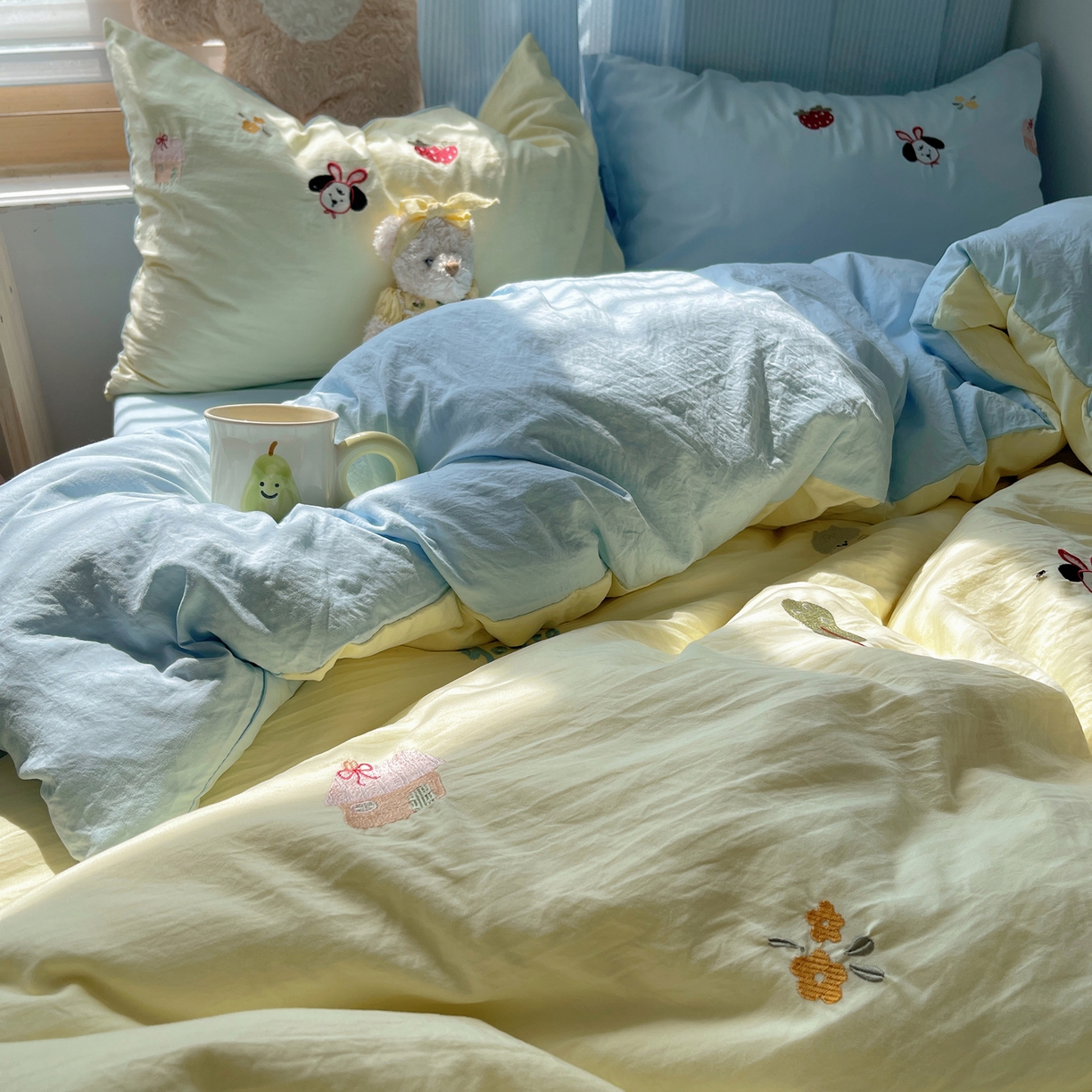 91家纺网 家纺一手货源 找家纺 轻奢坊 2025新款水洗棉可爱小元素绣花拼角工艺四件套 小元素黄