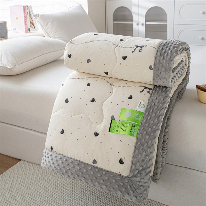 91家纺网 家纺一手货源 找家纺 （总）柏薇 2025新款A类全棉纯棉豆豆绒被 被子被芯