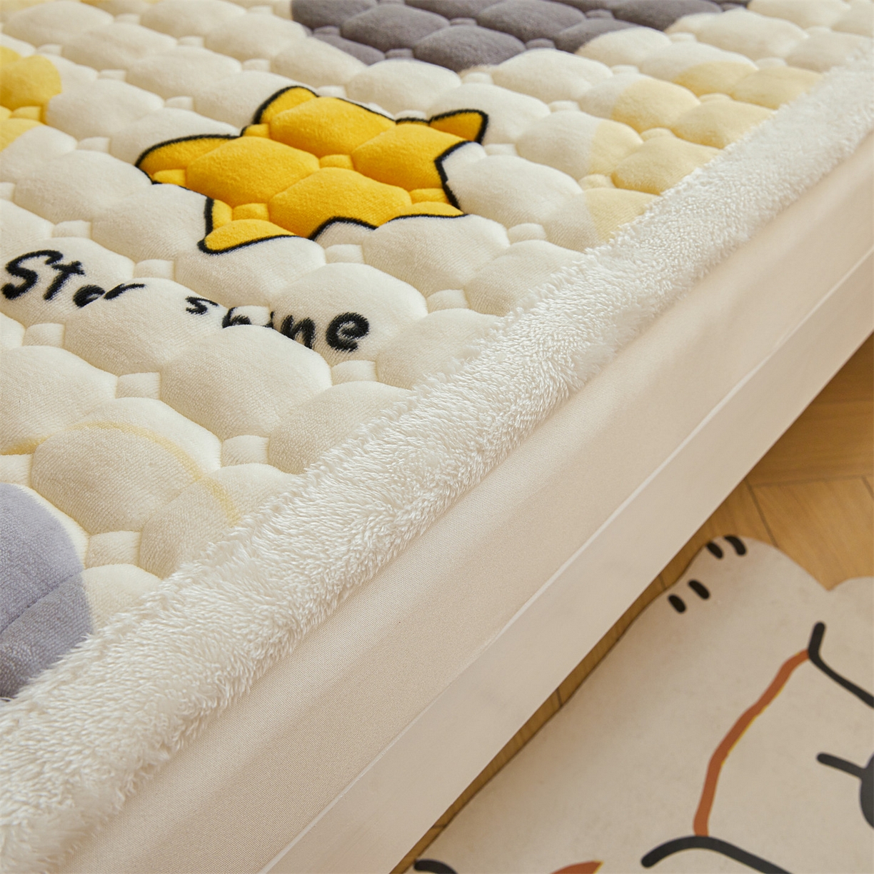 91家纺网 家纺一手货源 找家纺 雯豆家纺 2025新款牛奶绒床垫床护垫学生床褥子宿舍印花床褥铺底 牛奶绒床褥-斑点星星