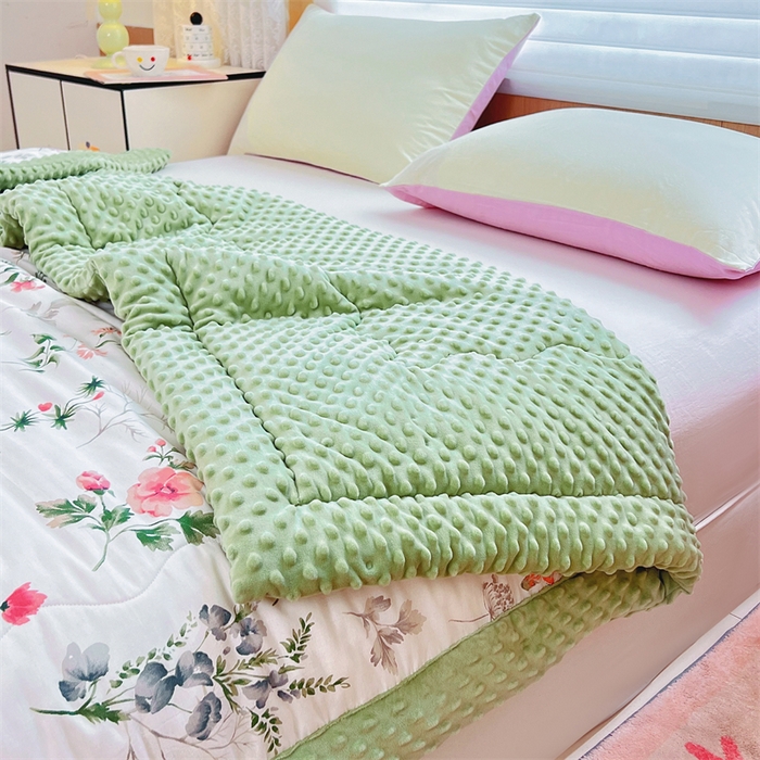 91家纺网 家纺一手货源 找家纺 柏薇 2025新款A类全棉纯棉豆豆绒被 被子被芯 蝶恋花