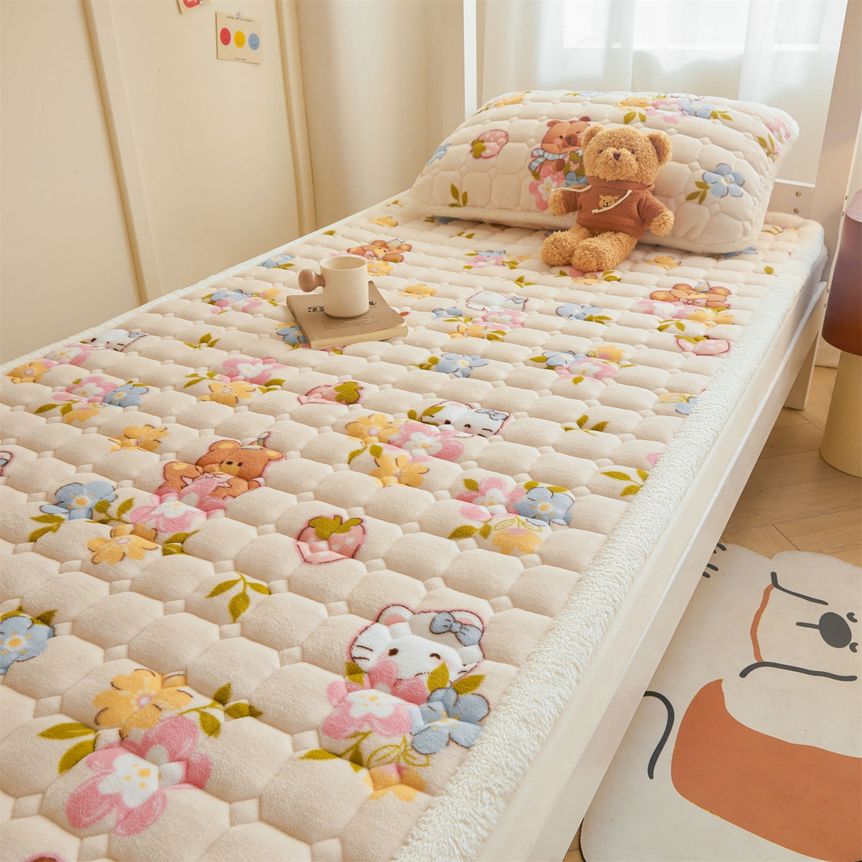 91家纺网 家纺一手货源 找家纺 雯豆家纺 2025新款牛奶绒床垫床护垫学生床褥子宿舍印花床褥铺底 牛奶绒床褥-彩色萌宠