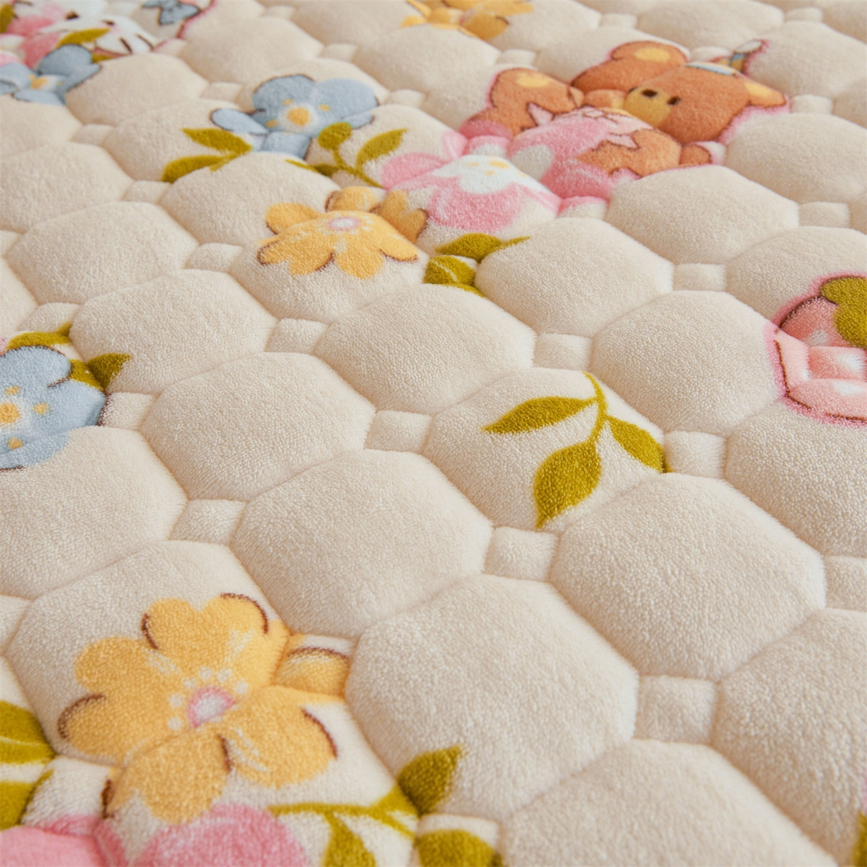 91家纺网 家纺一手货源 找家纺 雯豆家纺 2025新款牛奶绒床垫床护垫学生床褥子宿舍印花床褥铺底 牛奶绒床褥-彩色萌宠