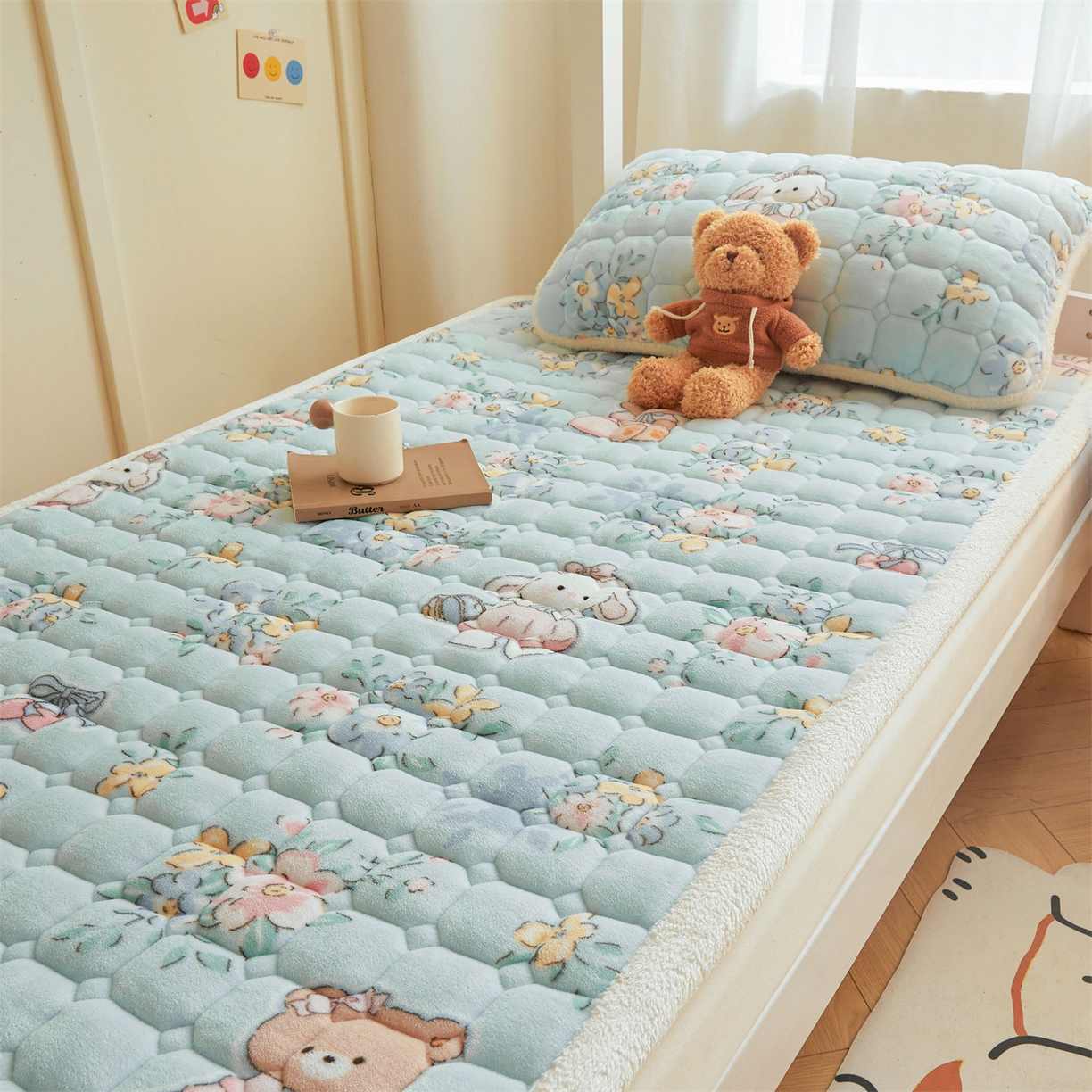 91家纺网 家纺一手货源 找家纺 雯豆家纺 2025新款牛奶绒床垫床护垫学生床褥子宿舍印花床褥铺底 牛奶绒床褥-多彩生活