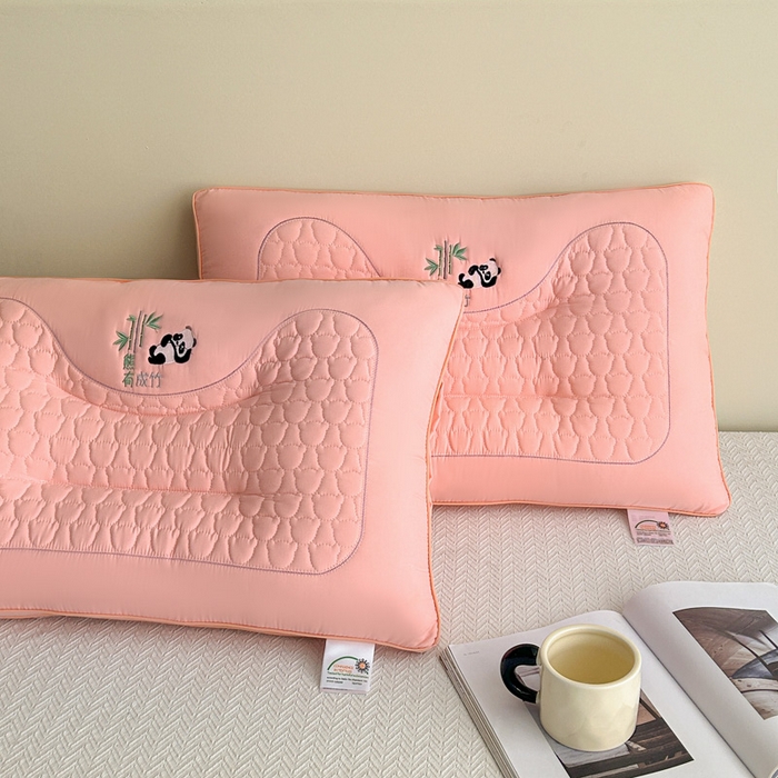 91家纺网 家纺一手货源 找家纺 永乐枕芯 2025新款熊有成竹枕头枕芯 粉色