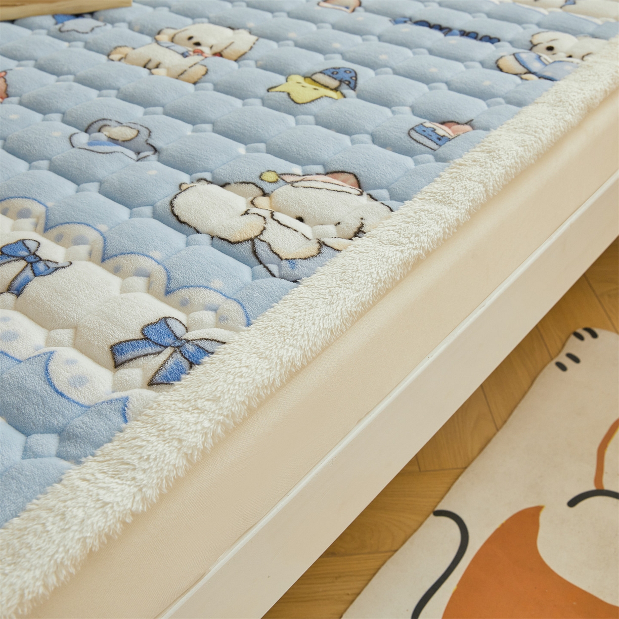 91家纺网 家纺一手货源 找家纺 雯豆家纺 2025新款牛奶绒床垫床护垫学生床褥子宿舍印花床褥铺底 牛奶绒床褥-奶蓝小狗