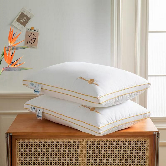 91家纺网 家纺一手货源 找家纺 永乐枕芯 2025新款山茶花刺绣枕枕芯羽丝绒枕芯星级酒店款枕头 金色-中枕