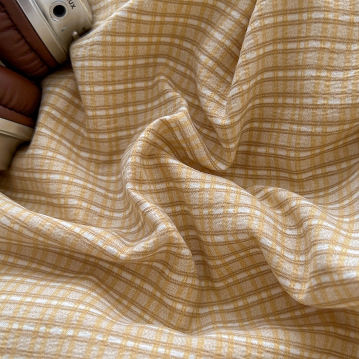 91家纺网 家纺一手货源 找家纺 希丞家居 2025新款学生季格子加厚亚麻皱皱纱四件套（提供买家秀） 奶油黄格