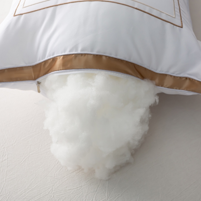 91家纺网 家纺一手货源 找家纺 永乐枕芯 2025新款全棉新品酒店羽丝绒枕芯回字绣立体枕头 金色 48*74cm低枕/只