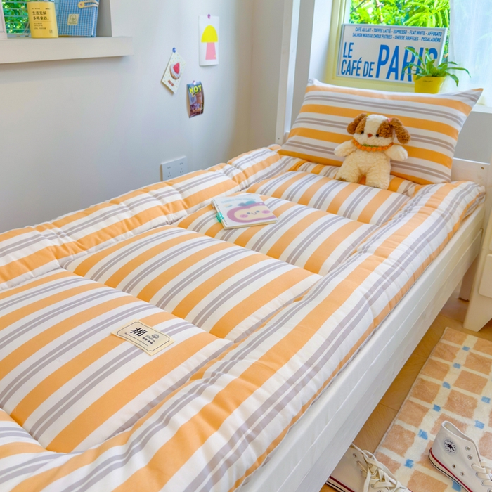 91家纺网 家纺一手货源 找家纺 默忆 2025新款学生新疆棉花床褥褥子 橙白条纹