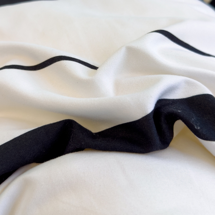 91家纺网 家纺一手货源 找家纺 默忆 2025新款学生新疆棉花床褥褥子 黑条纹