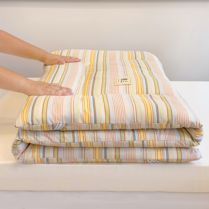 91家纺网 家纺一手货源 找家纺 默忆 2025新款学生新疆棉花床褥褥子 黄色横条纹