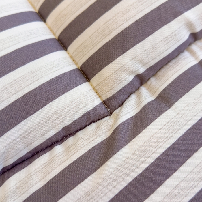 91家纺网 家纺一手货源 找家纺 默忆 2025新款学生新疆棉花床褥褥子 咖色竖条纹