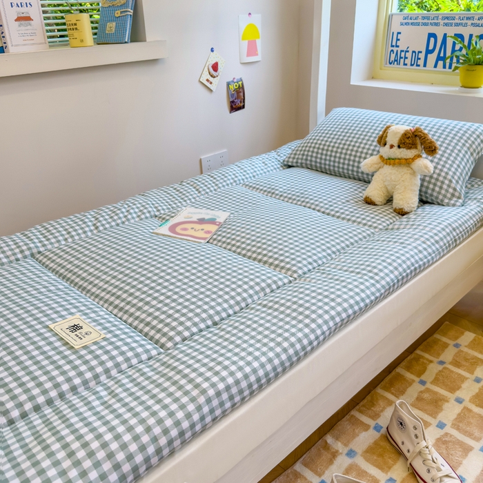 91家纺网 家纺一手货源 找家纺 默忆 2025新款学生新疆棉花床褥褥子 绿白格