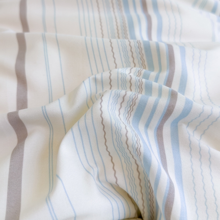 91家纺网 家纺一手货源 找家纺 默忆 2025新款学生新疆棉花床褥褥子 浅蓝色横条纹