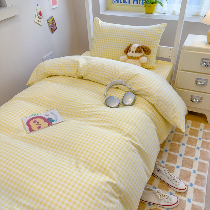 91家纺网 家纺一手货源 找家纺 默忆 2025新款亲肤水洗棉学生三件套 黄色小格子