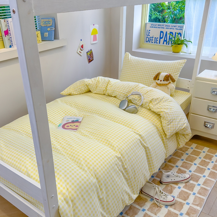 91家纺网 家纺一手货源 找家纺 默忆 2025新款亲肤水洗棉学生三件套 黄色小格子