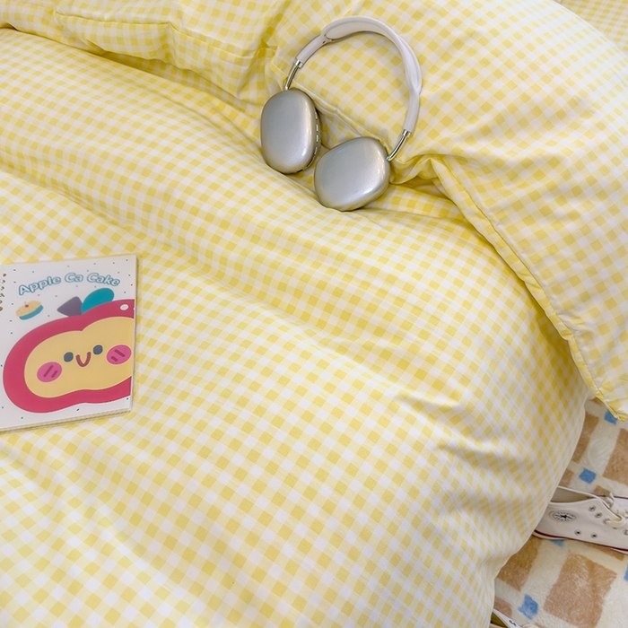 91家纺网 家纺一手货源 找家纺 默忆 2025新款亲肤水洗棉学生三件套 黄色小格子