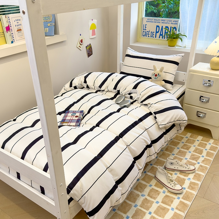 91家纺网 家纺一手货源 找家纺 默忆 2025新款亲肤水洗棉学生三件套 灰白条纹