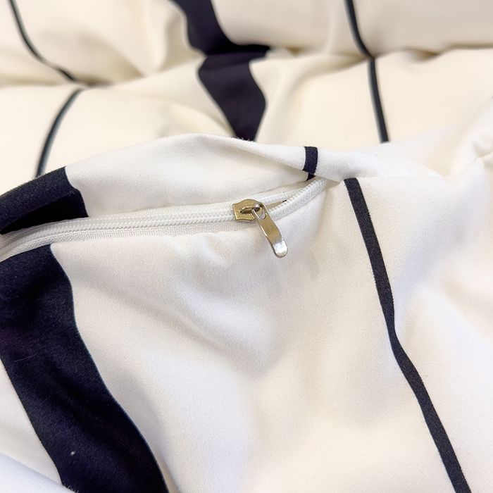 91家纺网 家纺一手货源 找家纺 默忆 2025新款亲肤水洗棉学生三件套 灰白条纹