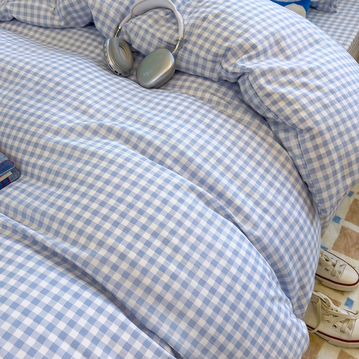 91家纺网 家纺一手货源 找家纺 默忆 2025新款亲肤水洗棉学生三件套 蓝白小格