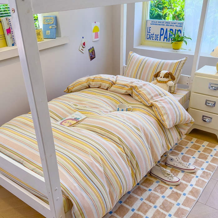 91家纺网 家纺一手货源 找家纺 默忆 2025新款亲肤水洗棉学生三件套 蓝黄条纹