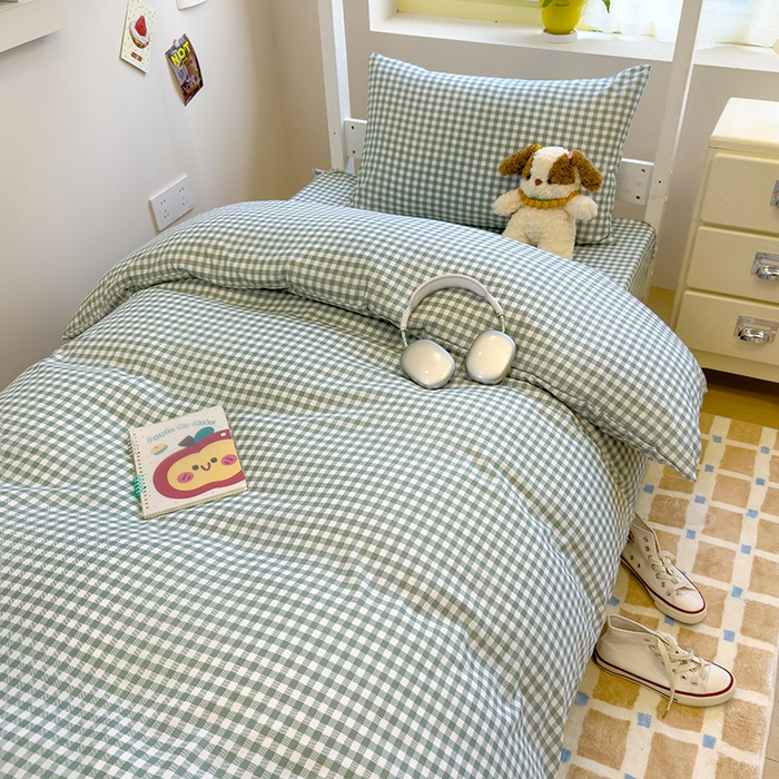 91家纺网 家纺一手货源 找家纺 默忆 2025新款亲肤水洗棉学生三件套 绿白小格