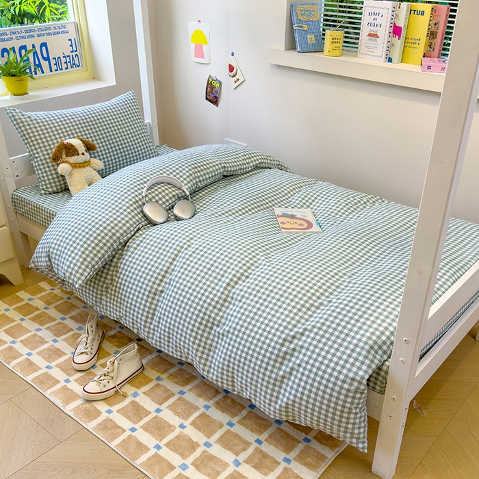 91家纺网 家纺一手货源 找家纺 默忆 2025新款亲肤水洗棉学生三件套 绿白小格