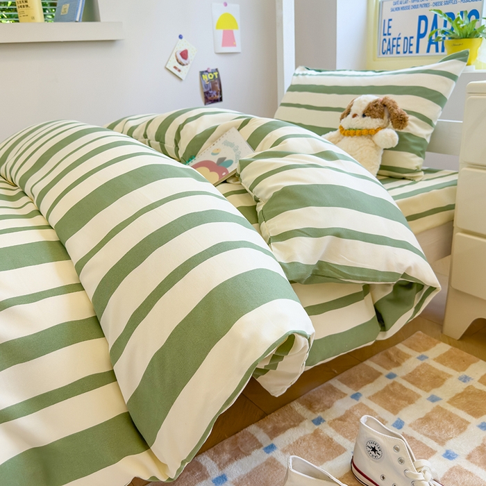 91家纺网 家纺一手货源 找家纺 默忆 2025新款亲肤水洗棉学生三件套 绿色条纹